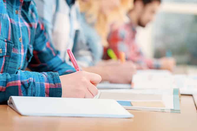 5 Tips to Help You Ace Your Final or Mid-Term Exams