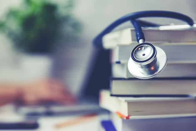How to Prepare for the Medical School Admissions Process