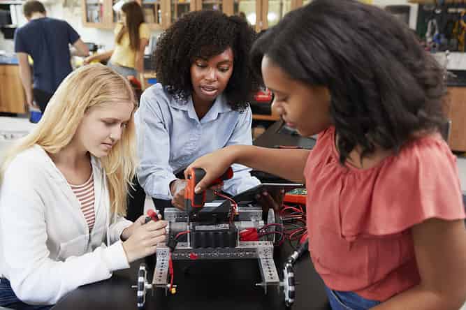 College Prep 101: How to Develop Your STEM Interest