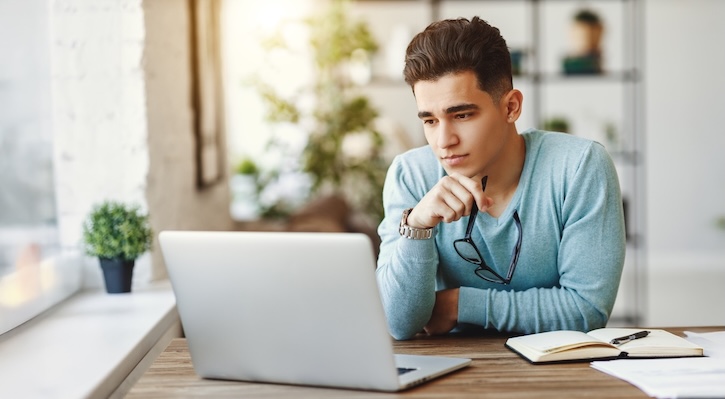 Student Looking at Majors